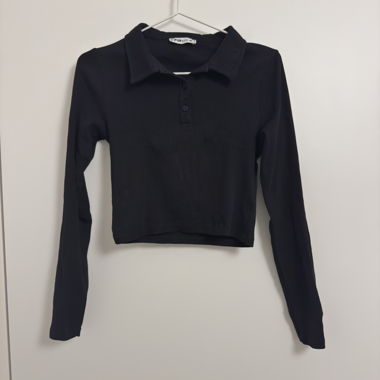 Schwarzes Crop Longsleeve 