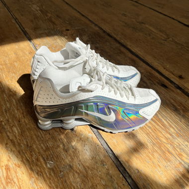 Nike Shox Sneakers