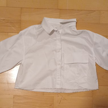 Blusa corta bianca