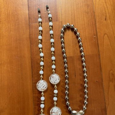 2 necklaces 