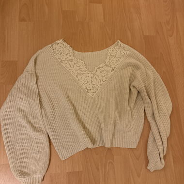 Maglione con pizzo