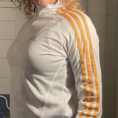 sportliches weisses adidas-Longsleeve