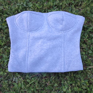 Graues Schnuer-Top