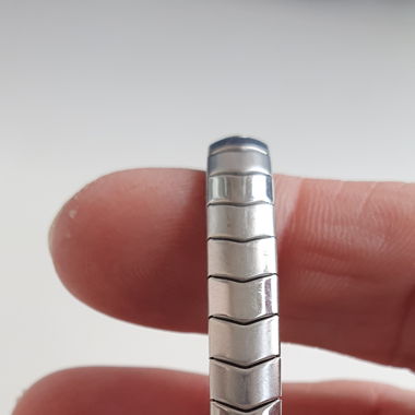 Armband mit Magnet
