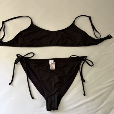 Schwarzes Bikini-Set