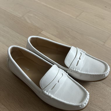 White Moccasins 36.5