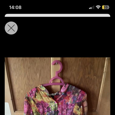 Sommerliche Bluse mit speziellem Muster