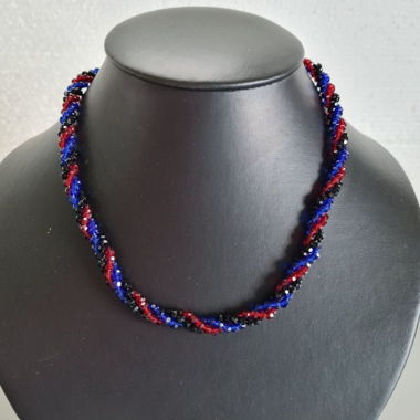 Collier de perles colorées