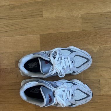 New balance 9060