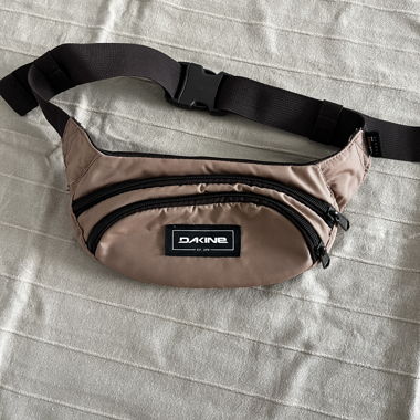 Dakine Belt Bag
