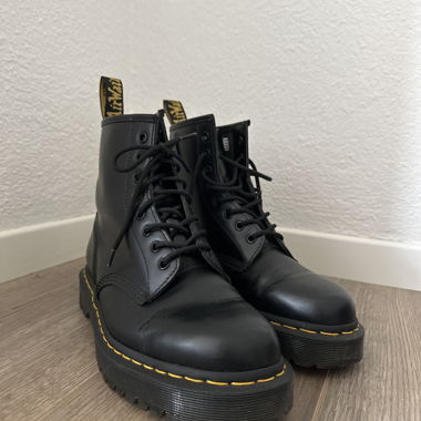 Dr. Martens 1460 BEX 8 EYE BOOT black