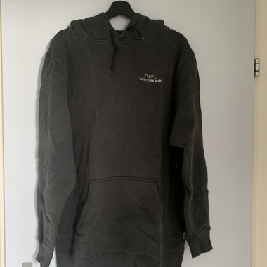 Hoodie noir avec imprimé