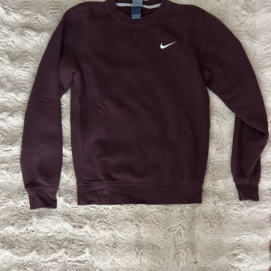 Pull bordeaux 