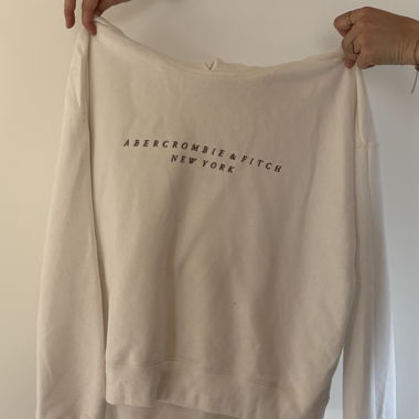 Sweat Avercrombie and Fitch
