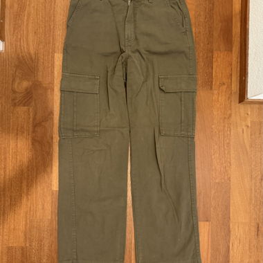 pantaloni cargo oliva