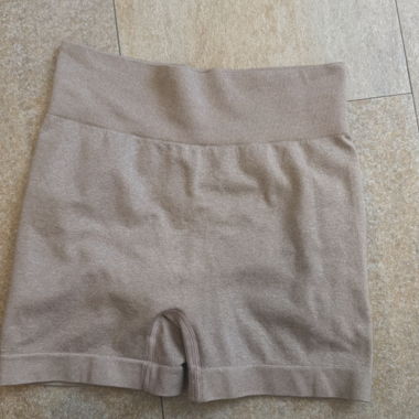 Shorts modellanti senza cuciture