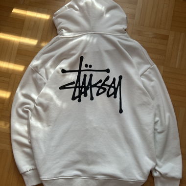 Pull stussy zippé 