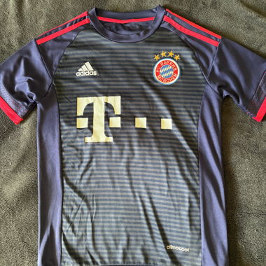 Bayern Muenchen Adidas Trikot