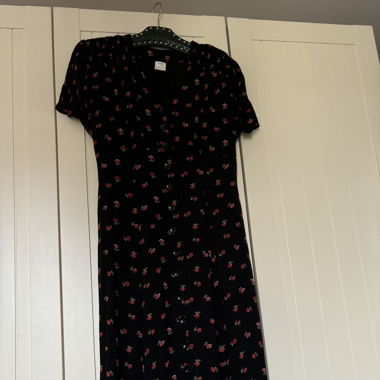 Vintage Kleid, schwarz mit roten Blümchen