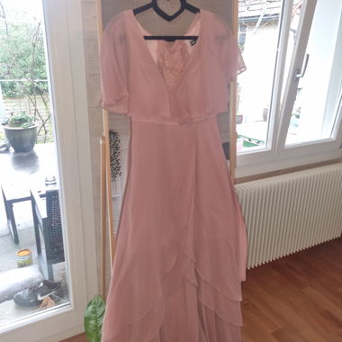 Festliches Kleid in rosa