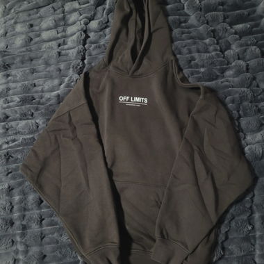 Hoodie OFF Limits