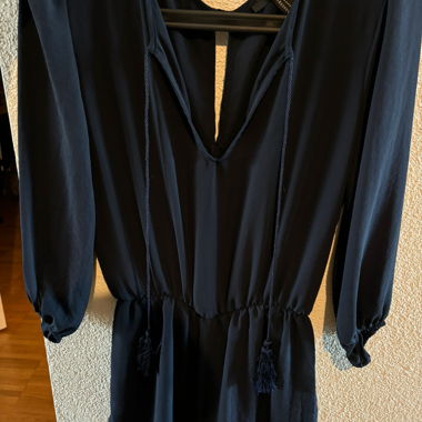 kurzer Jumpsuit in Navyblau