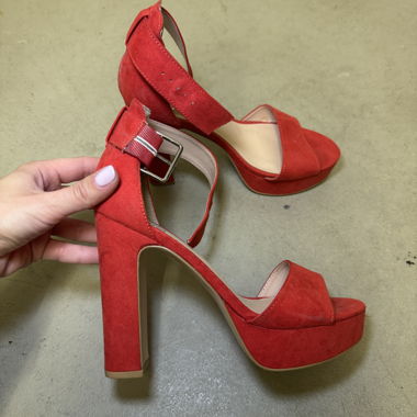 High Heels Even & Odd