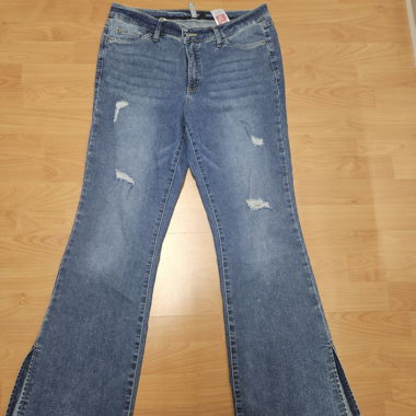 Jeans bootcut blu con effetto destroy