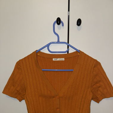 Top orange 