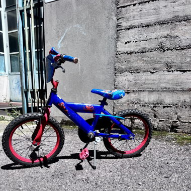 Kids bike (16 inch)