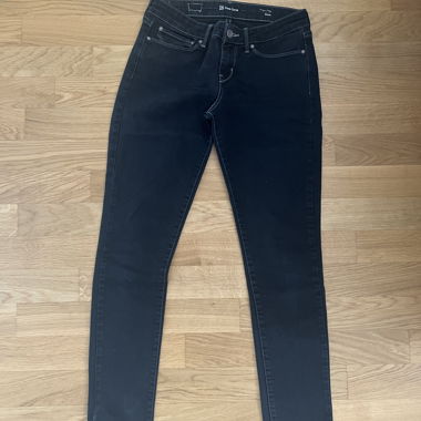 Black Levi's Skinny Jeans