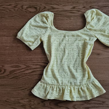 Gelbes Top