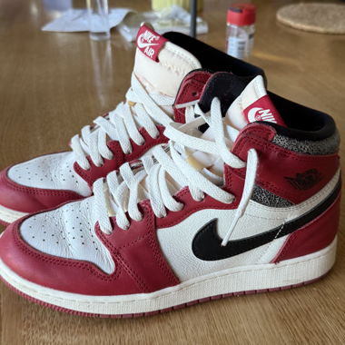 JORDAN 1 RETRO HIGH OG CHICAGO LOST AND FOUND