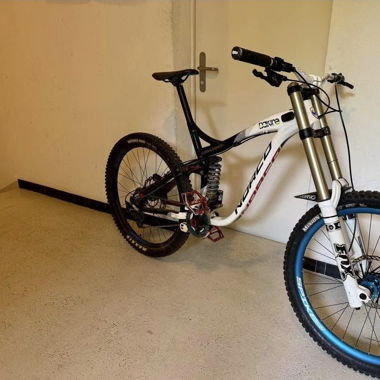 DownhillFahrrad Norco Aurum Rahmengröße L, Räder 26