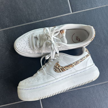 Nike Leoprint Sneaker Gr. 41
