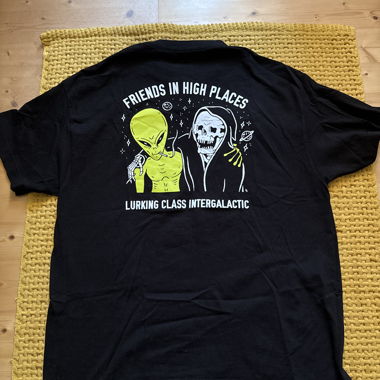 T-shirt grafico nero