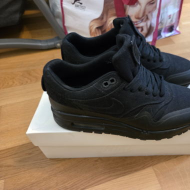Nike Air Max 1 Patch Limited Edition Size 41
