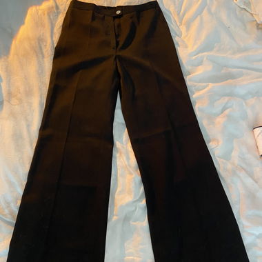 Pantaloni neri a vita alta