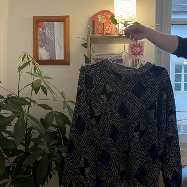 Vintage-Strickpullover mit geometrischem Muster.