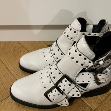 Boots Topshop