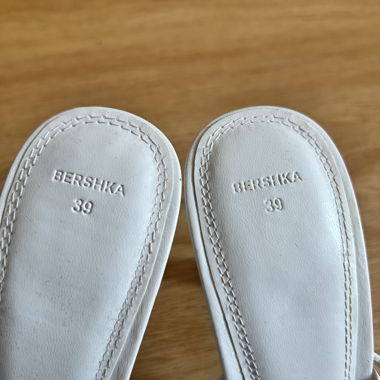 Sandales blanches Bershka