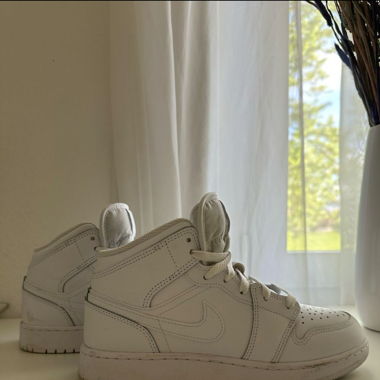 Nike Jordan Air 1 Mid