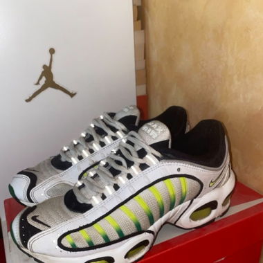 Air max TAILWIND IV