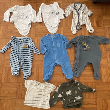 Baby clothes bundle