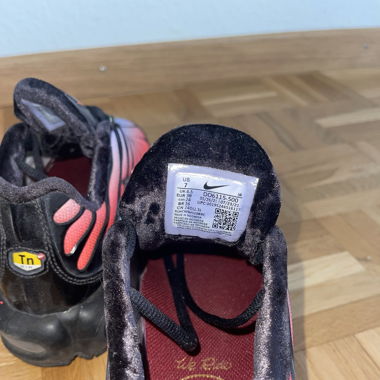 Nike Tn’s