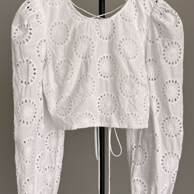 Weisse Broderie Bluse Gr. S Neuwertig 