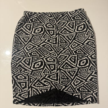 Jupe portefeuille noire et blanche 
