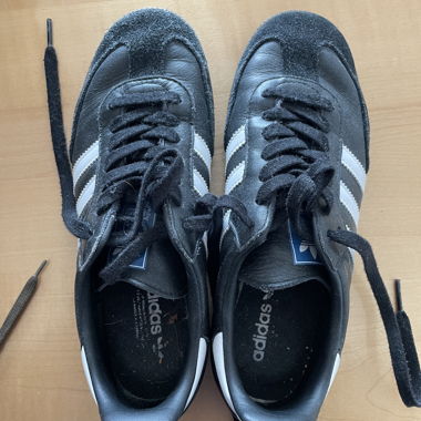 Baskets Adidas Samba noir et blanc