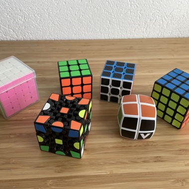 Collection Rubik’s Cubes 2x2 à 5x5 – Très bon état