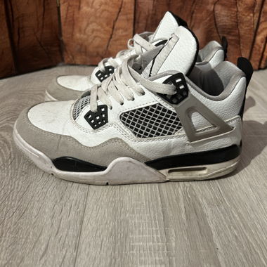 Jordan 4 Military Black